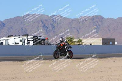 media/Nov-06-2023-Moto Forza (Mon) [[ce023d0744]]/4-Beginner Group/Session 4 (Finish Line Checker)/